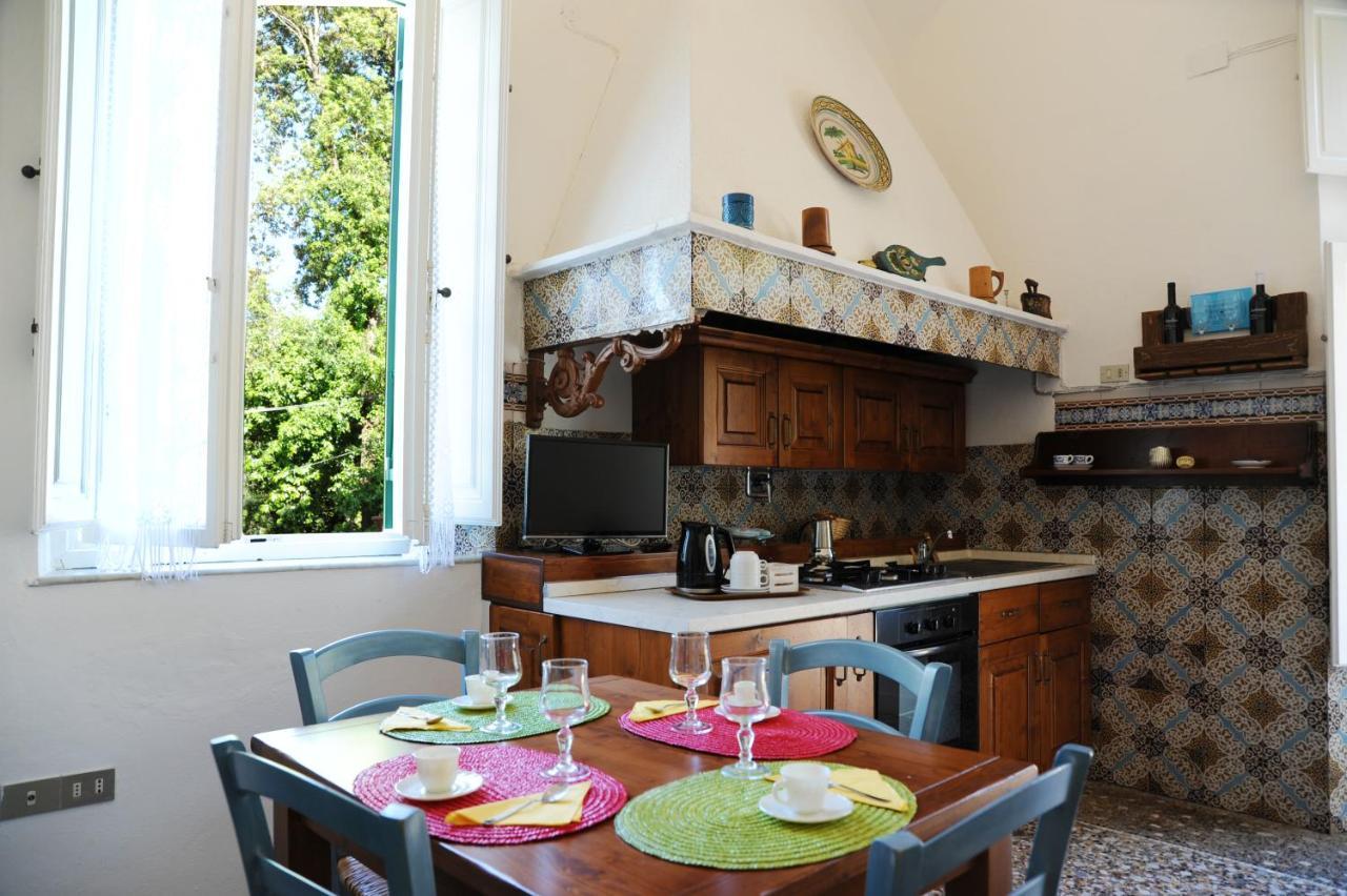 Villa Teresa Porto Azzurro Eksteriør bilde