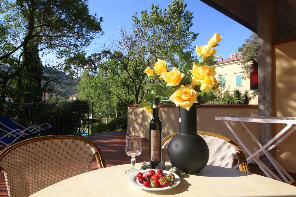Villa Teresa Porto Azzurro Eksteriør bilde